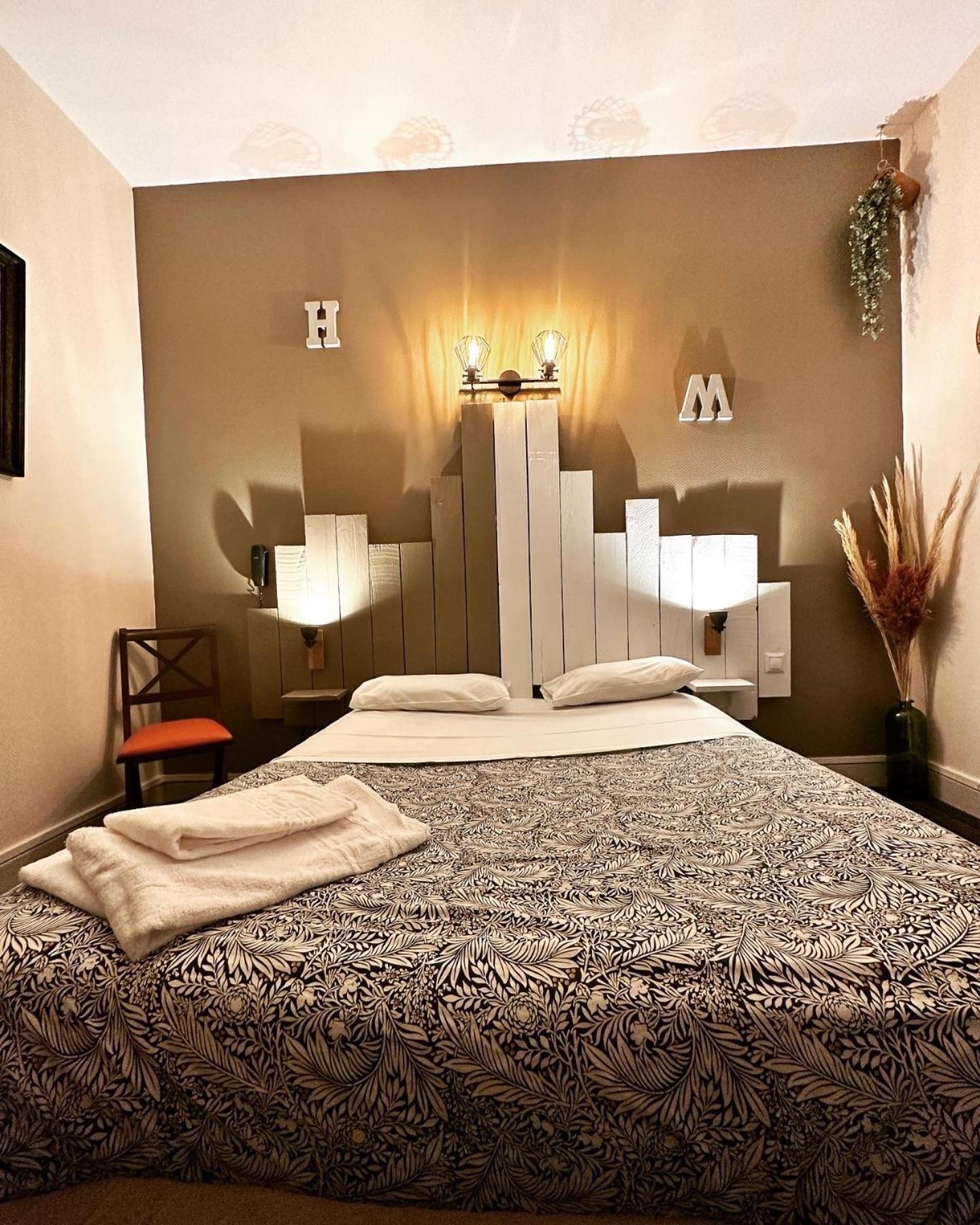 Hotel Le Midi Clermont-Cournon Exterior photo